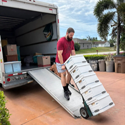 Haul of Fame Moving Photo 10